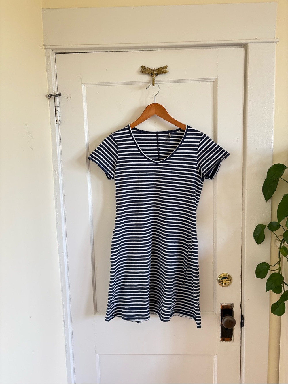 Toad&Co Marley Short Sleeve Navy and White‎ Striped V-Neck Mini Dress Medium
